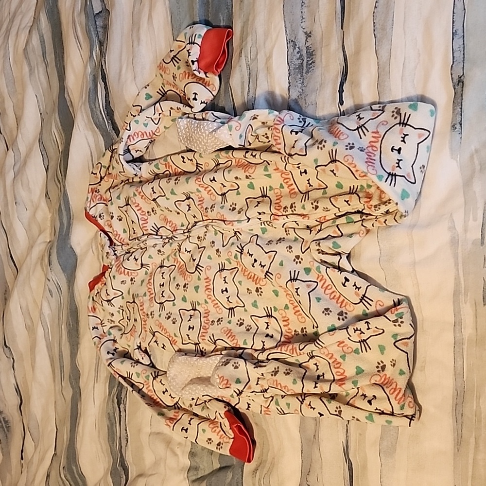Sweet n sassy meow cat footie pj size 7/8